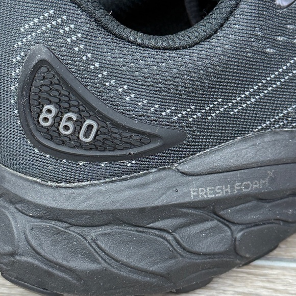 New Balance Fresh Foam x 860 v13 Women’s Sz 9.5B Black Low Top Lace Up Sneakers - Picture 11 of 12